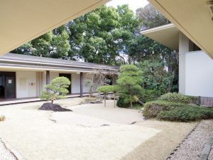 aoyama-sougisho002