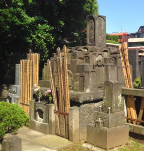 本光寺無縁塔